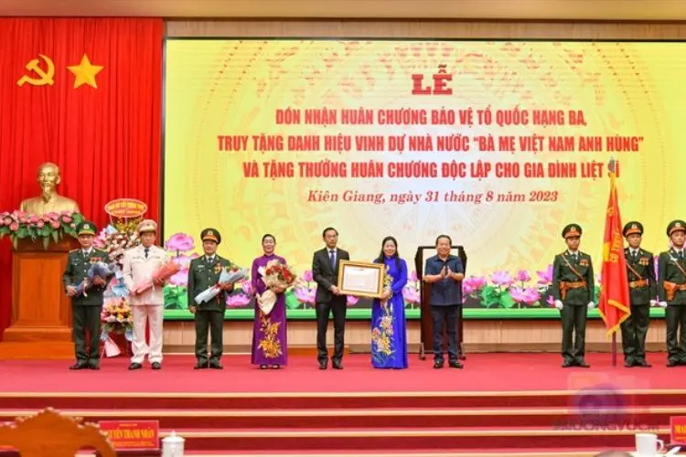 Quy định về Danh hiệu vinh dự Nhà nước 2 quy dinh ve danh hieu vinh du nha nuocRmSdH